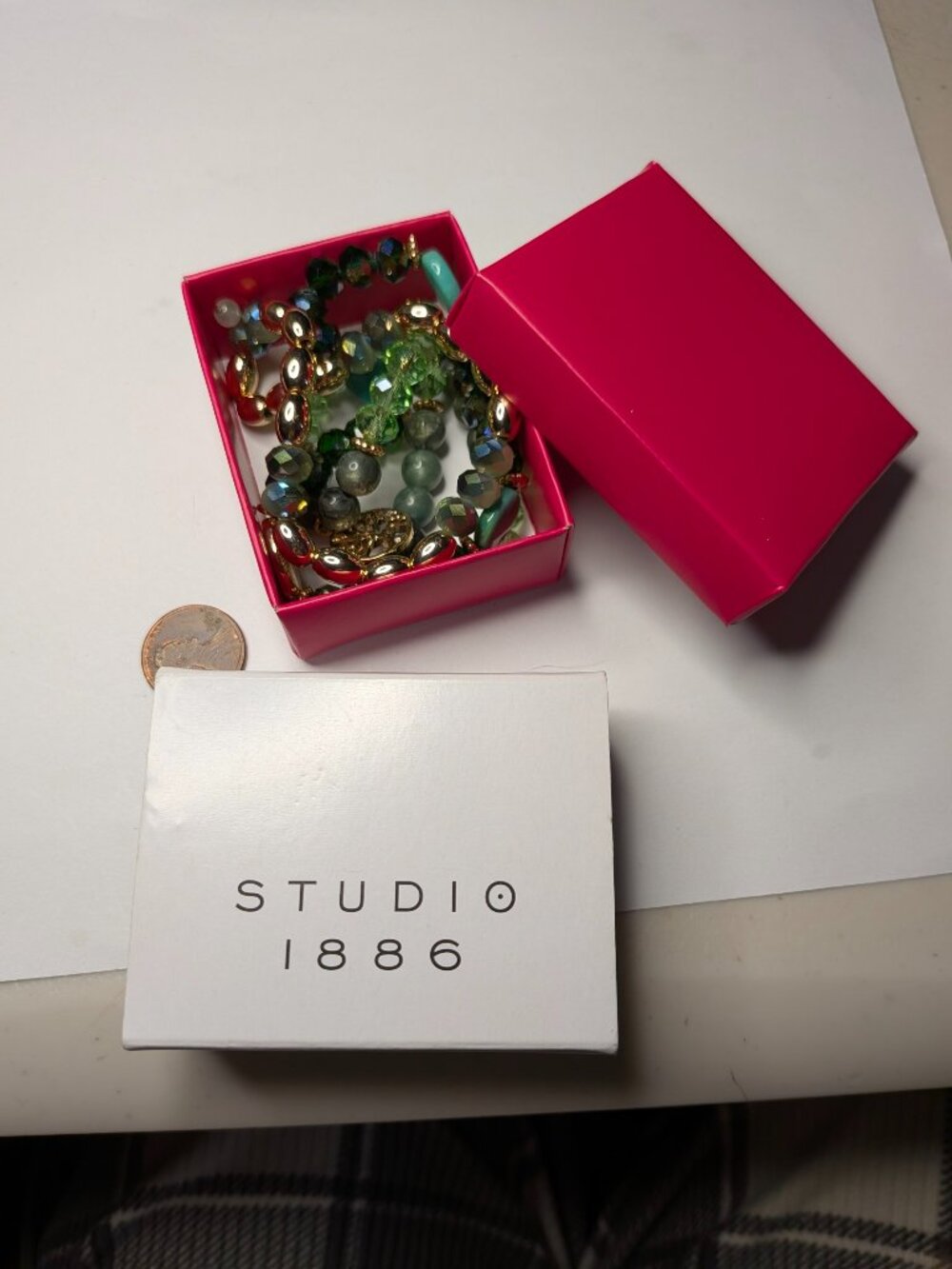 Avon Studio 1886 “Celestial Essence” Charm Bracelet Set – Green